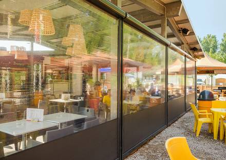 Fassadenmarkise - Senkrecht Ventosol-Cristal VC5300 Fassadenmarkise - Senkrecht Ventosol-Cristal VC5300