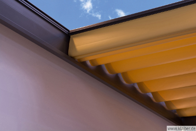 Details-Melano